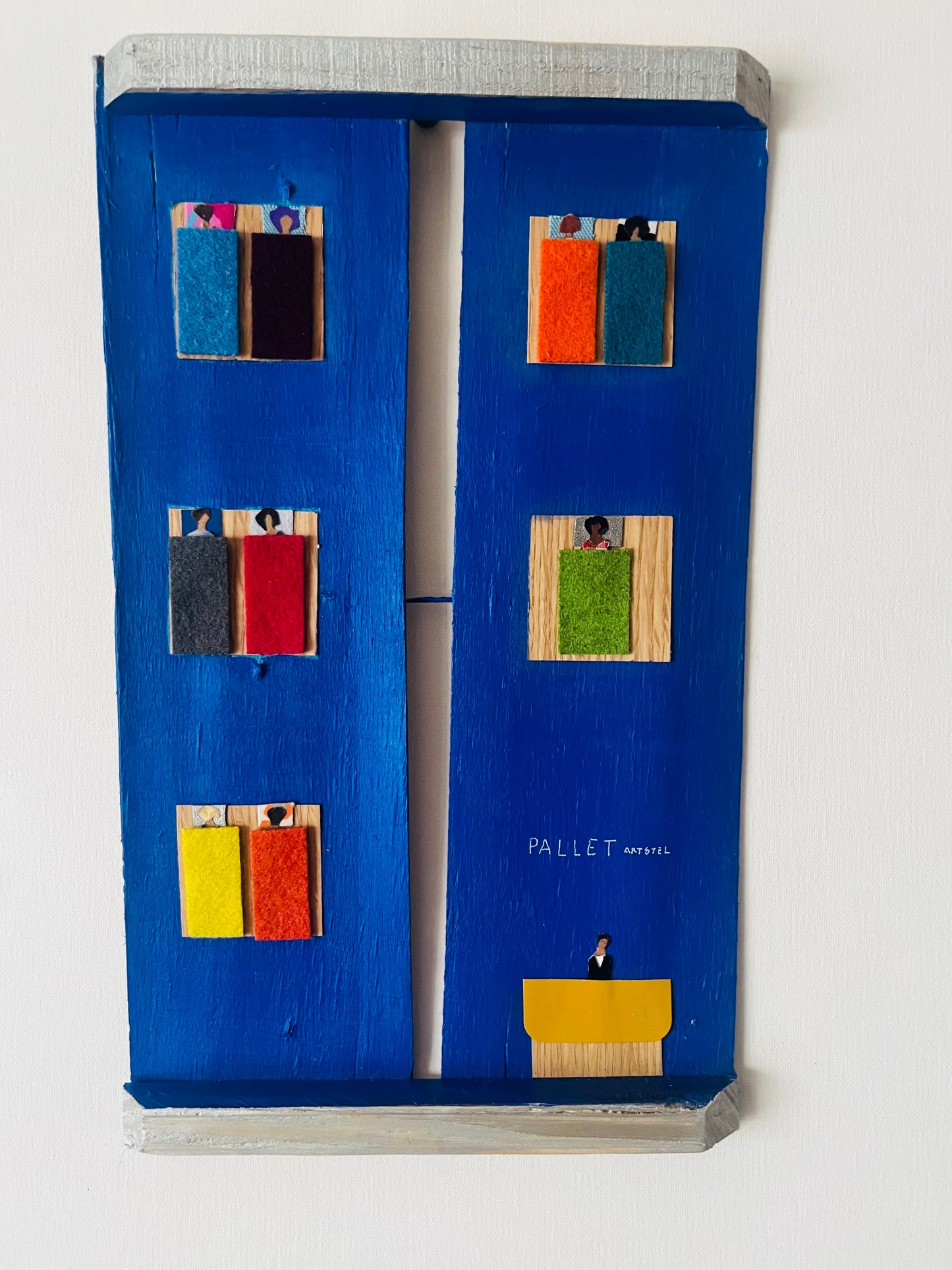 ART’OTEL-Pallet